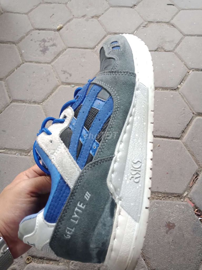 Giày thể thao asics size44