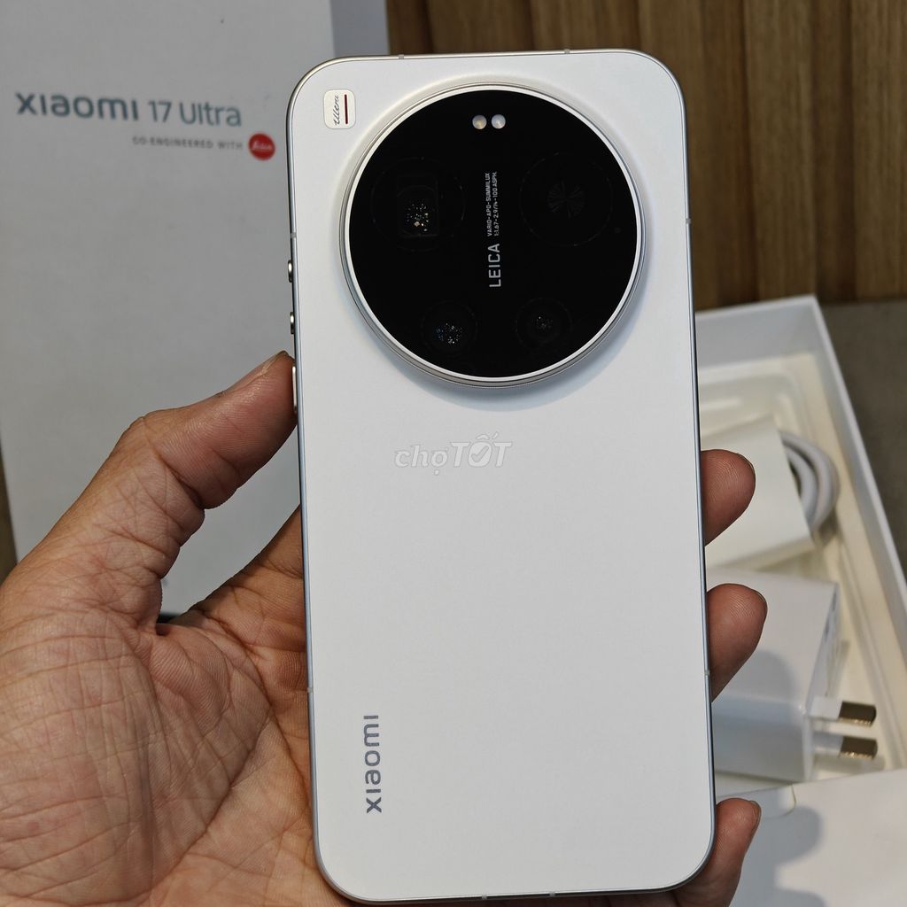 Xiaomi 17 Ultra 🤍 Trắng thanh lịch, cầm cực thích. Mua bán Điện thoại tại Quận 10 Tp Hồ Chí Minh được đăng bởi Lê Quân Mobile hình 1