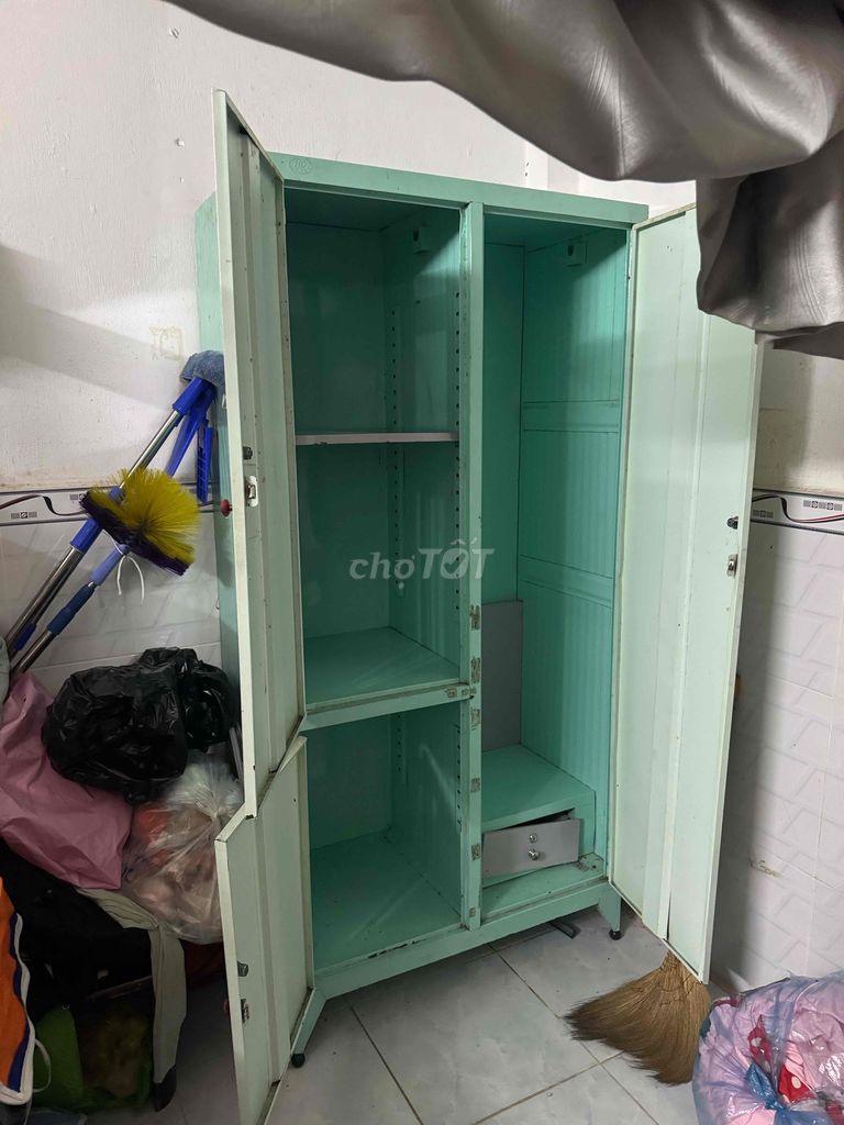 Tủ sắt Xanh ngọc. Mua bán Tủ, kệ gia đình tại Quận Bình Thạnh Tp Hồ Chí Minh được đăng bởi Kiim Nguyễn hình 1