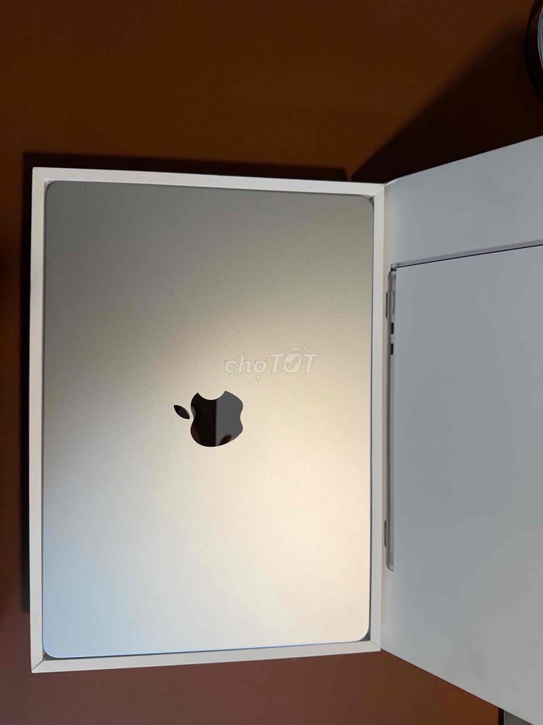 Apple MacBook Air M4 13 inch 16GB/256GB Đã sử dụng. Mua bán Laptop tại Quận Bình Thạnh Tp Hồ Chí Minh được đăng bởi Đạt Nguyễn  hình 1