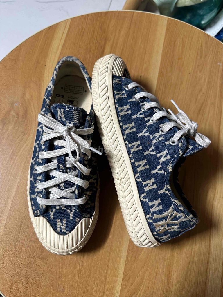 giày MLB chính hãng size42,5. Mua bán Giày dép tại Quận Nam Từ Liêm Hà Nội được đăng bởi NguyenHuy hình 1
