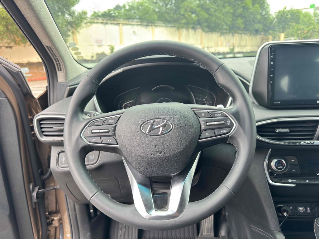 Hyundai Santa Fe 2020 Premium 2.4L HTRAC - 60 km. Mua bán Ô tô tại Quận 12 Tp Hồ Chí Minh được đăng bởi Nguyen van nhut hình 9