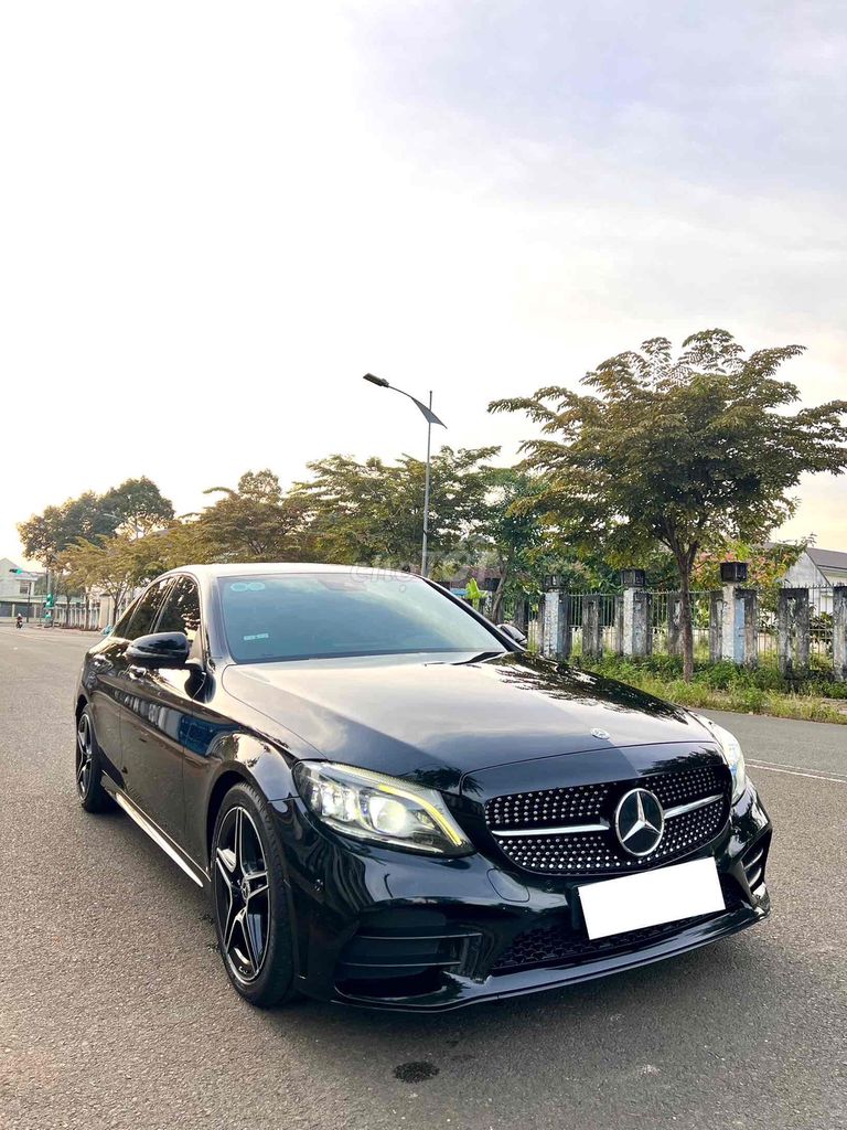 Mercedes Benz C Class 2019 C 300 AMG - 93000 km. Mua bán Ô tô tại Huyện Bù Đăng Bình Phước được đăng bởi nguyễn văn tiến hình 3