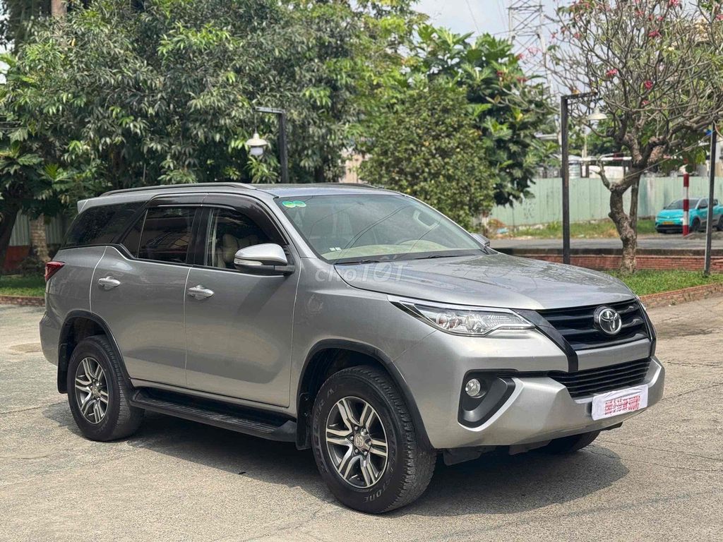 Ban Toyota Fortuner 2017 số sàn máy dầu. Mua bán Ô tô tại Thành phố Thủ Đức Tp Hồ Chí Minh được đăng bởi Hoàng Gia Auto hình 1