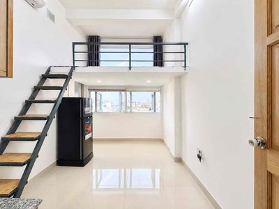 PHÒNG GÁC CAO CỬA SỔ LỚN HÒA BÌNH, LUỸ BÁN BÍCH GẦN VHU + ĐẦM SEN