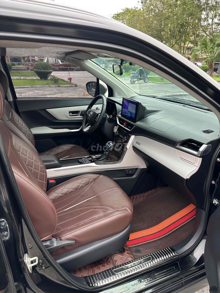 Toyota Veloz Cross 2023  số tự động 7 chỗ. Mua bán Ô tô tại Thành phố Thanh Hóa Thanh Hóa được đăng bởi Hoàng Tuấn hình 11