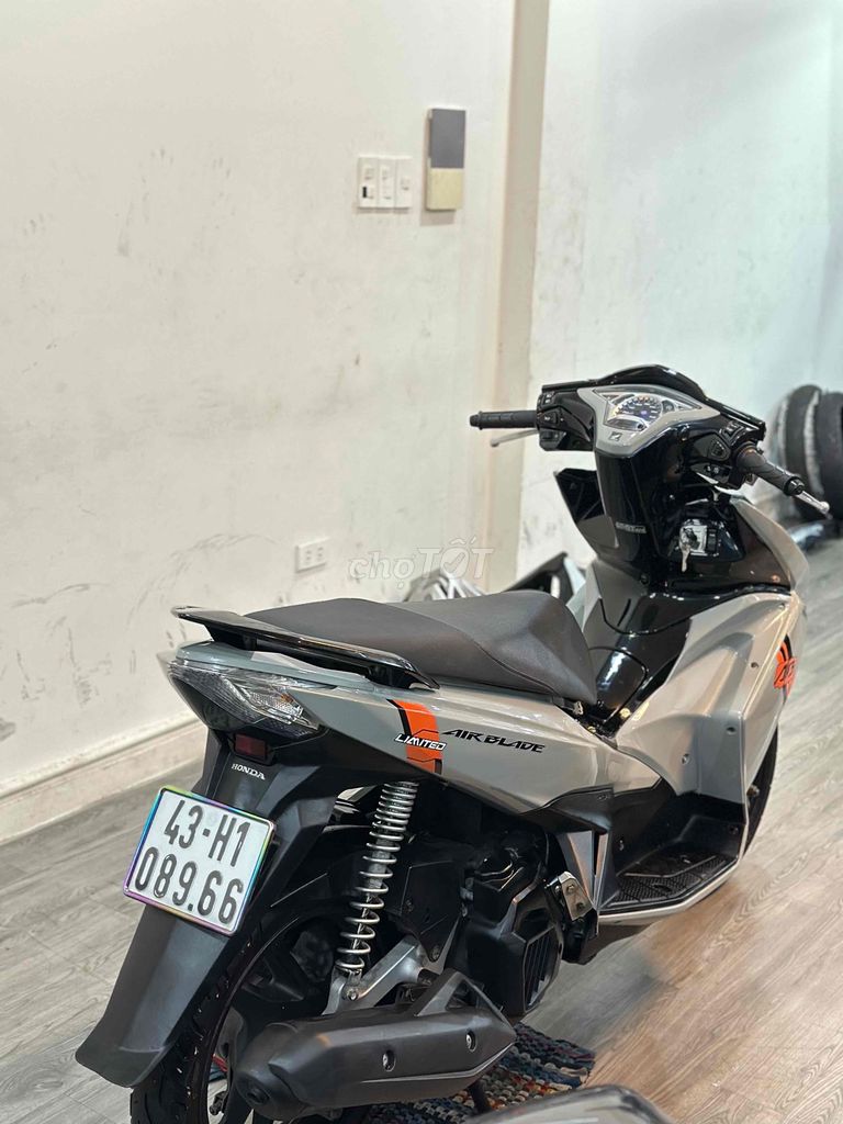 Ab 125 2015 xám xi măng siêu keng nợ xấu đưa 7tr. Mua bán Xe máy tại Quận Thanh Khê Đà Nẵng được đăng bởi Xe Máy Cũ Hải Nguyễn hình 4