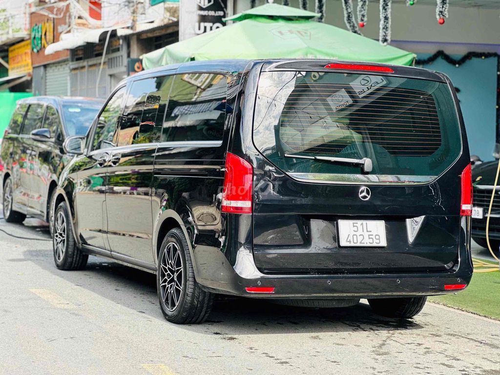Mercedes-Benz V220 2016 Đen. Mua bán Ô tô tại Quận 8 Tp Hồ Chí Minh được đăng bởi Hồng Phúc hình 1