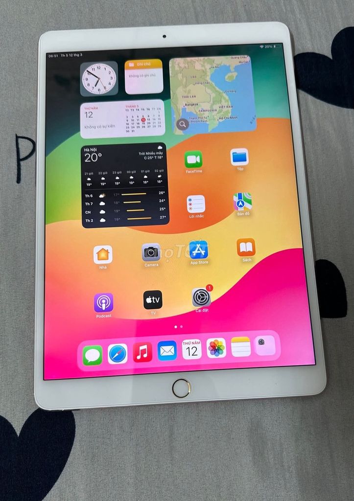 Bán iPad Pro 10.5 inch màu Gold zin all đẹp keng. Mua bán Máy tính bảng tại Quận Phú Nhuận Tp Hồ Chí Minh được đăng bởi Diamond hình 1