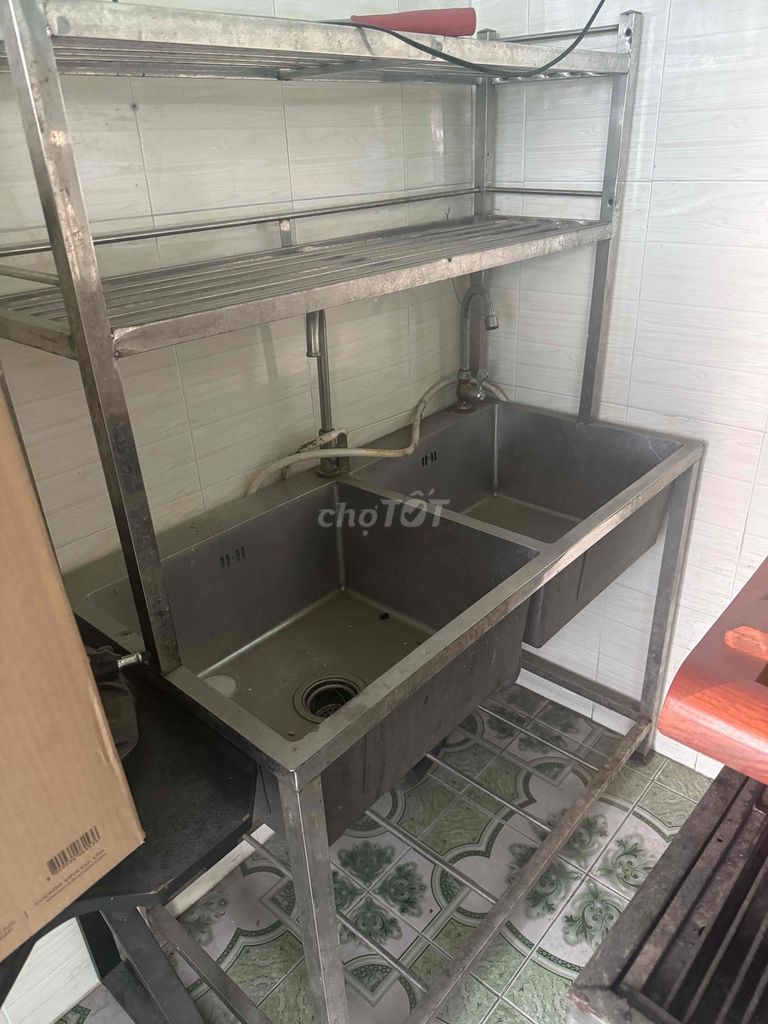 Bồn rửa chén Inox Kệ 2 tầng. Mua bán Thiết bị vệ sinh, nhà tắm tại Quận 7 Tp Hồ Chí Minh được đăng bởi Duy Trần hình 1