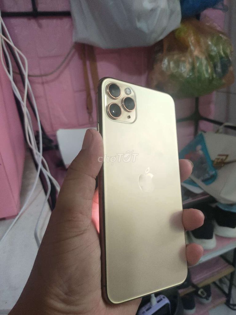 Apple iPhone 11 Pro Max 64GB Vàng. Mua bán Điện thoại tại Quận Ninh Kiều Cần Thơ được đăng bởi  Hung Đao  hình 1