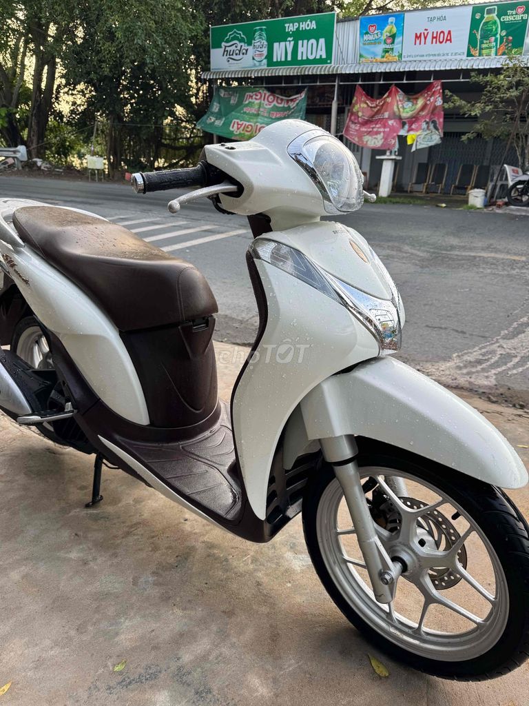 xe đẹp máy moc zin êm.bao hồ sơ cho ae. Mua bán Xe máy tại Huyện Phong Điền Cần Thơ được đăng bởi Thanh Dang Hoang hình 8