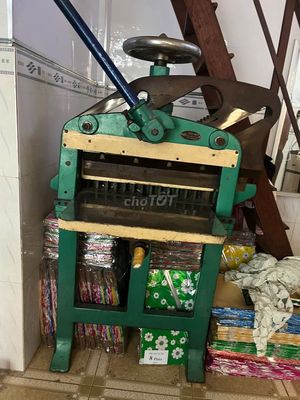 Pass nhanh Máy cắt giấy Tiến Đạt. Mua bán Đồ dùng văn phòng tại Quận 10 Tp Hồ Chí Minh được đăng bởi trung tín