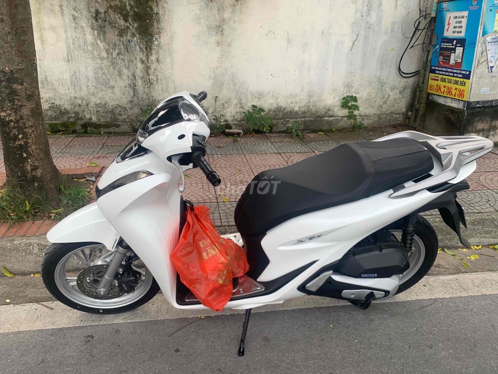 Honda Sh 125 2022. Mua bán Xe máy tại Quận Long Biên Hà Nội được đăng bởi Đức Triệu hình 6