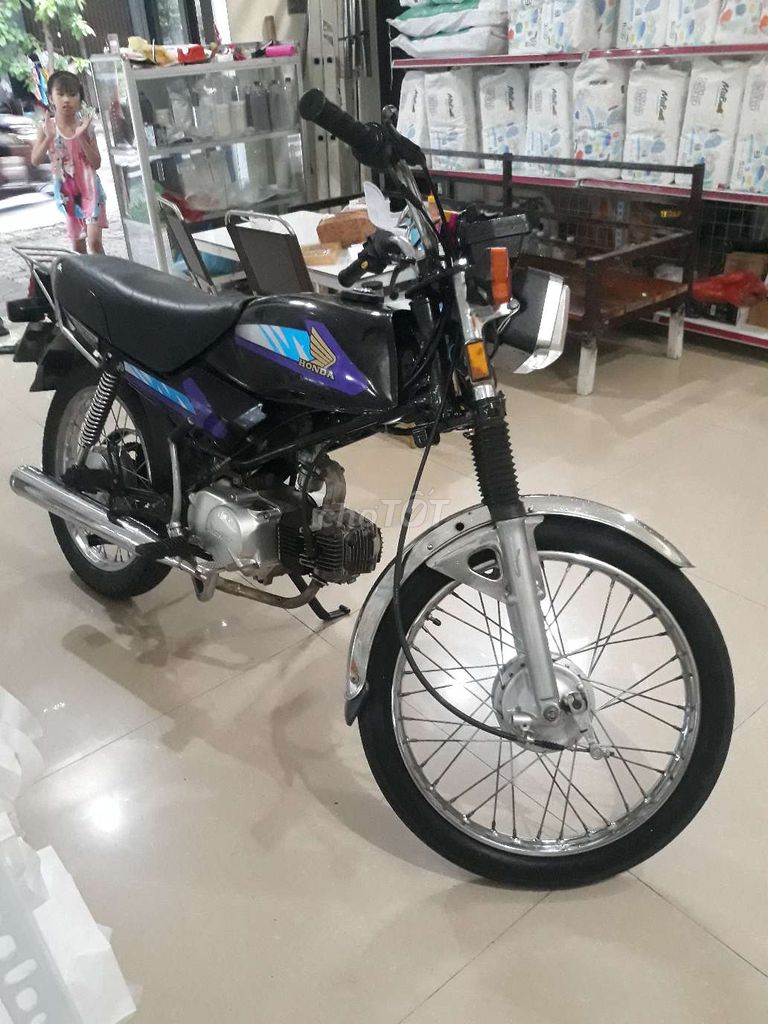 ÍT SỬ DỤNG BÁN XE HONDA WIN100 NHẬT BẢN XE CHẤT. Mua bán Xe máy tại Quận Cẩm Lệ Đà Nẵng được đăng bởi Quang Hoạt hình 4