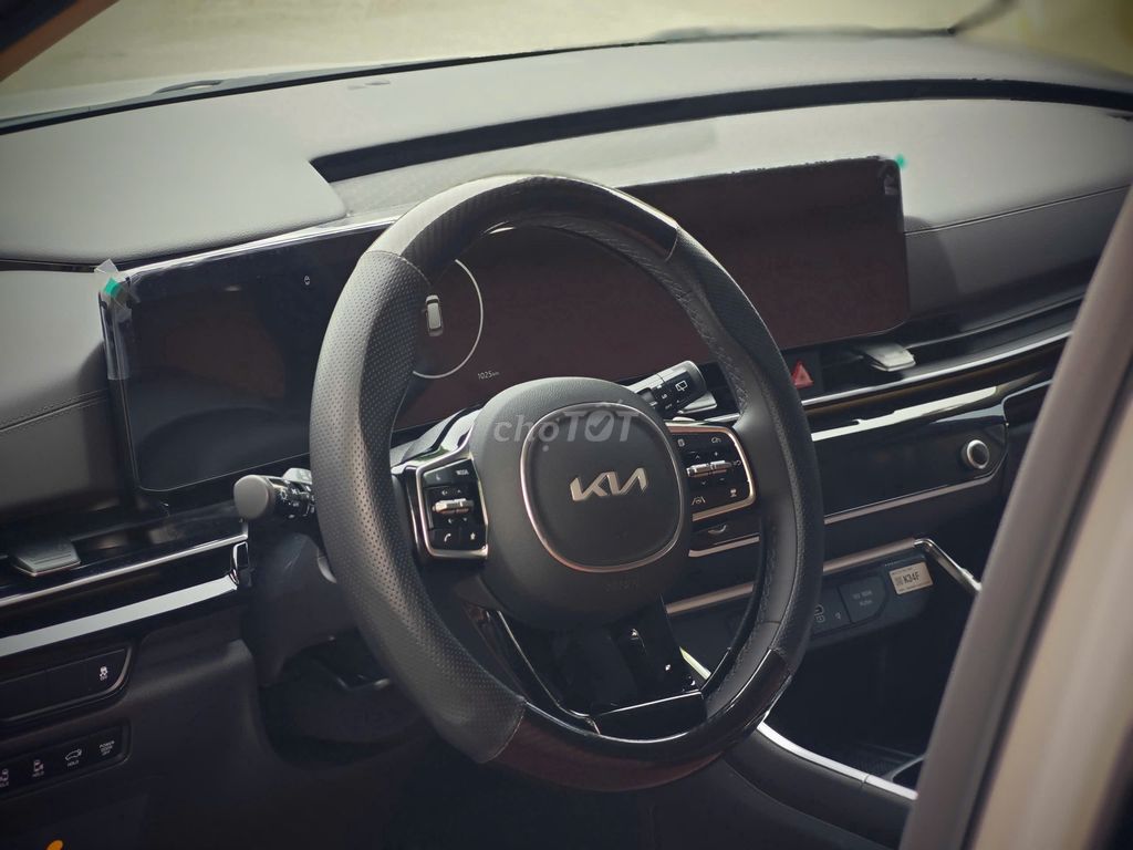 Kia Carnival 2025 Signature 1.6 Turbo HEV 7S. Mua bán Ô tô tại Quận Hải An Hải Phòng được đăng bởi Nguyễn Hà Vi hình 9