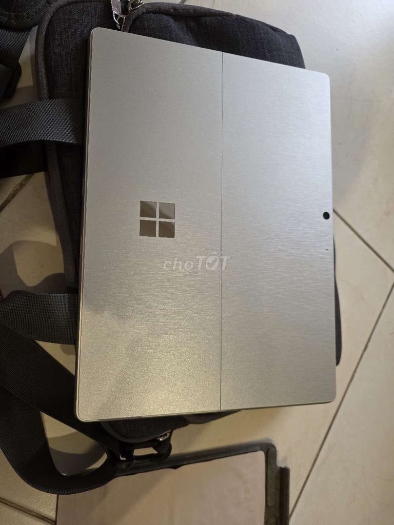 Microsoft Surface Pro 9 i7 1265U 16GB/2TB. Mua bán Laptop tại Quận Tân Bình Tp Hồ Chí Minh được đăng bởi Thieu NV hình 1