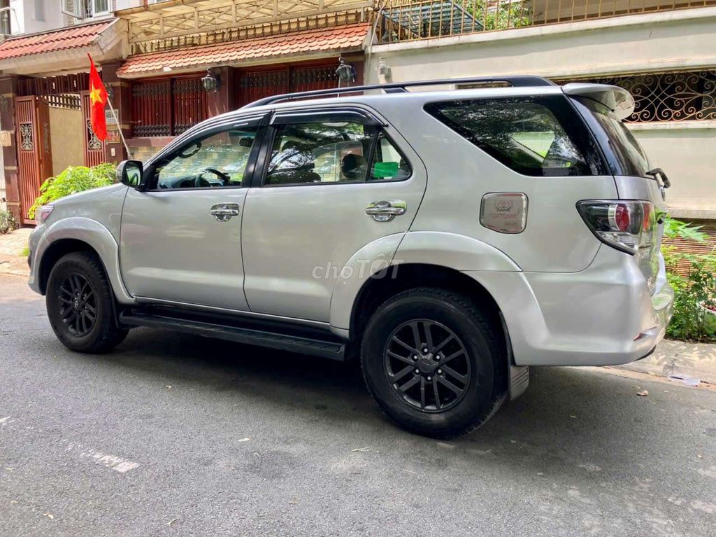 Bán xe Toyota Fortuner bản G máy dầu SX 2016. Mua bán Ô tô tại Quận Gò Vấp Tp Hồ Chí Minh được đăng bởi Sáu Linh hình 2