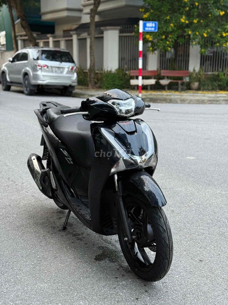 Honda SH 150i ABS 2018 Черный оригинальный в отличном состоянии