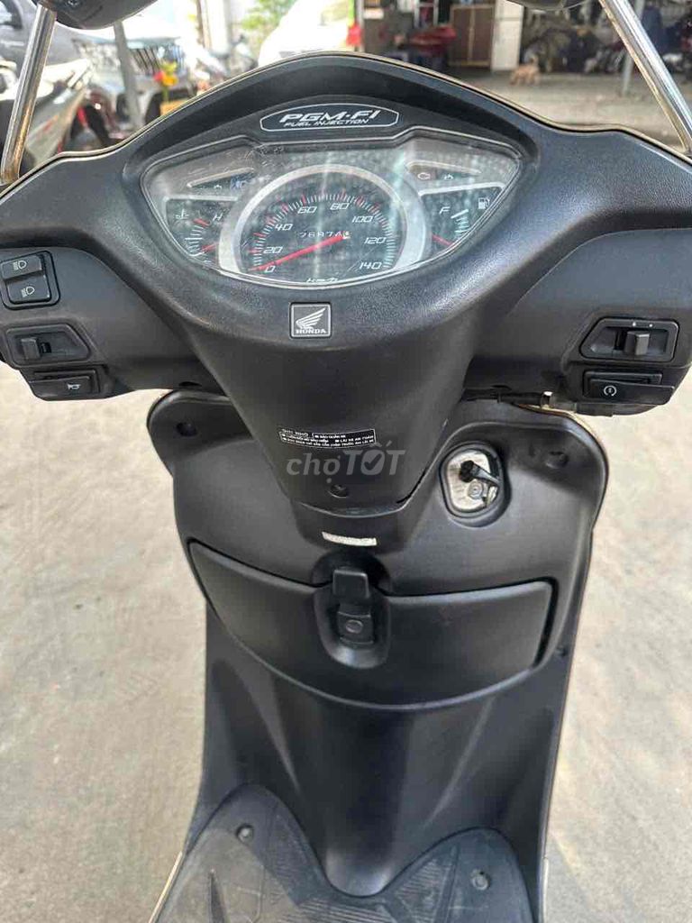 Honda Lead 110 Fi 2011 Vàng đồng. Mua bán Xe máy tại Quận Tân Phú Tp Hồ Chí Minh được đăng bởi nguyenxuanthinh quận tân phú  hình 7