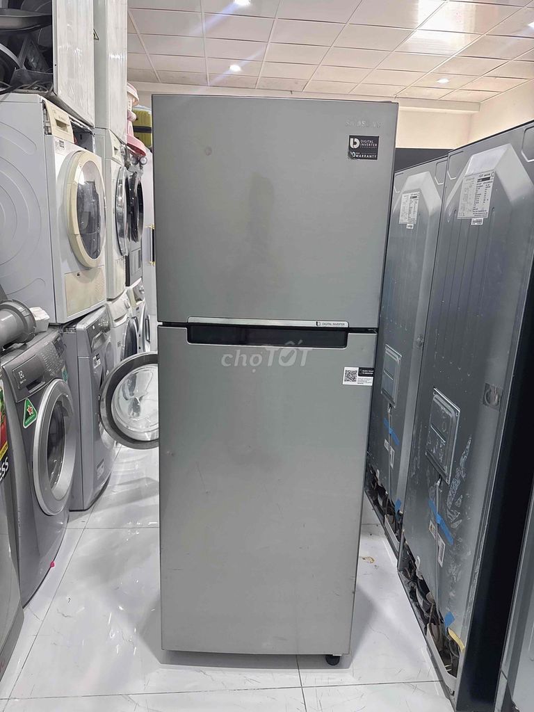 Tủ lạnh samsung 320L inverter, bao ship. Mua bán Tủ lạnh tại Quận Bình Thạnh Tp Hồ Chí Minh được đăng bởi Mỹ Trà Trần hình 1