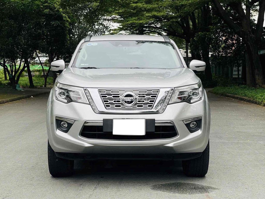 Nissan Terra 2019 2.5L 4x4 7AT - 63000 km