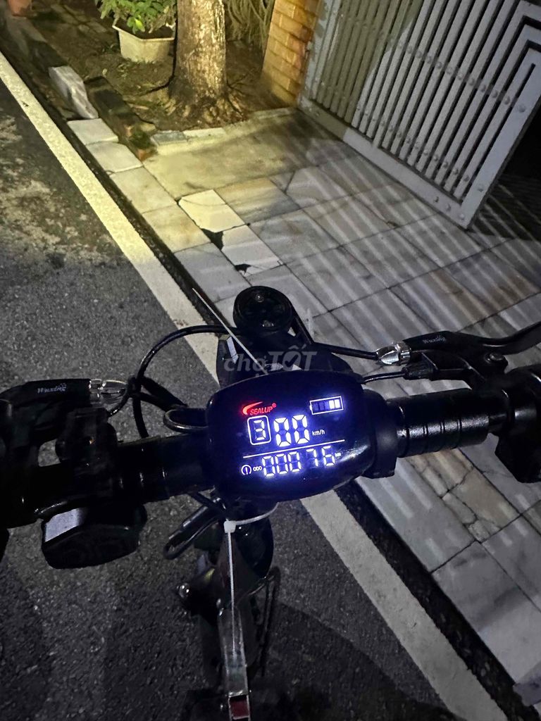 cần bán xe điện sealup q8 gấp gọn. Mua bán Xe điện tại Thành phố Vinh Nghệ An được đăng bởi Anh Dũng hình 2