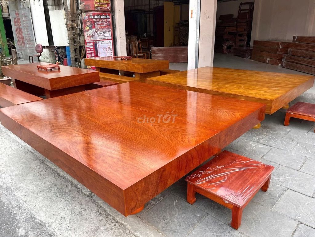 Chiếu Ngựa và Bàn trà gỗ đơn giản nhỏ gọn. Mua bán Bàn ghế tại Huyện Đông Anh Hà Nội được đăng bởi Phung Cuong hình 1