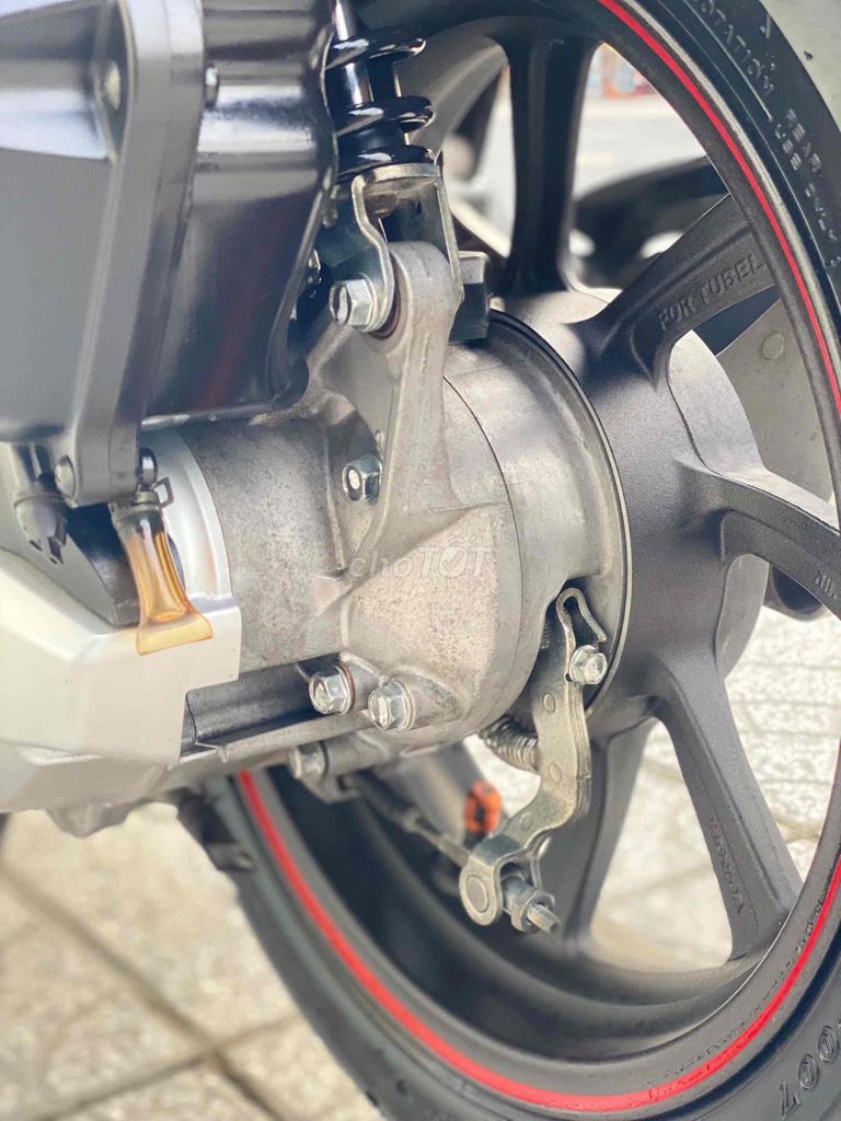 PCX 150 Đk 2020 đen nhám,xe rất đẹp,máy zin bao hs. Mua bán Xe máy tại Quận Ninh Kiều Cần Thơ được đăng bởi Cửa Hàng Xe máy Tân Lập Hưng hình 6