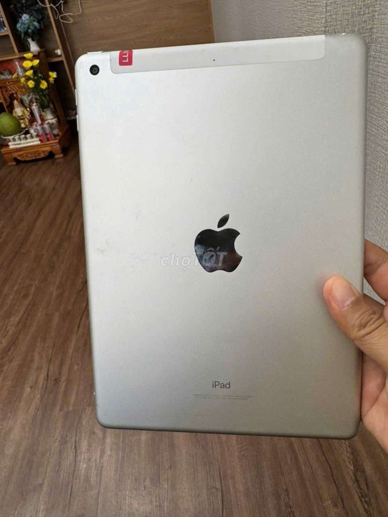 Apple iPad Gen 6 32GB có sim 99%. Mua bán Máy tính bảng tại Thành phố Buôn Ma Thuột Đắk Lắk được đăng bởi MNmobile hình 1