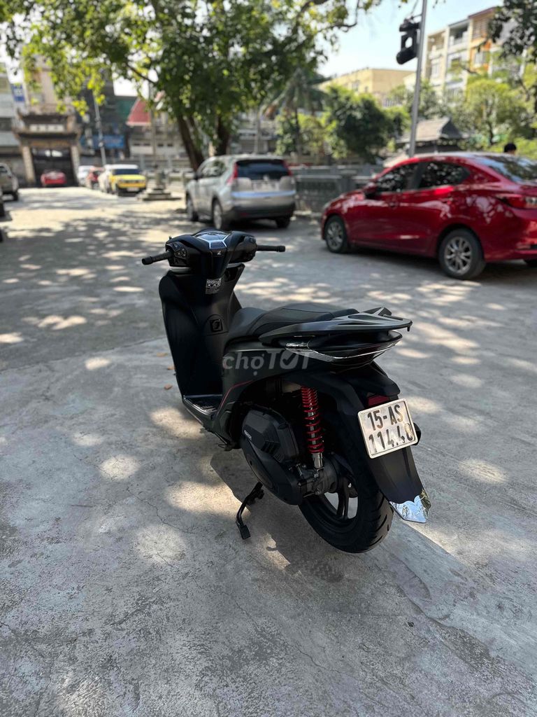 Honda SH 160 ABS 2024 Đen 6000 km. Mua bán Xe máy tại Quận Lê Chân Hải Phòng được đăng bởi Nguyễn Thế Hiếu hình 4