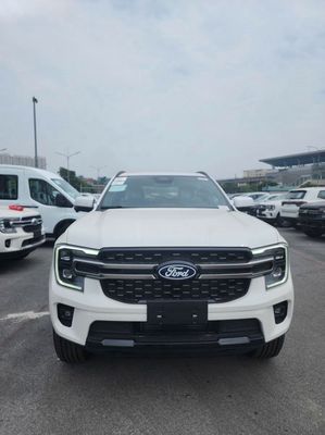 Ford Everest Platinum 2.0L 4x2 AT 2026 - 1 Tỷ 265