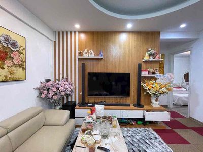 nhà dân xây chắc chắn. khuôn tiền ở sướng lắm. Mua bán nhà ở tại Quận Long Biên Hà Nội được đăng bởi Phungthuha
