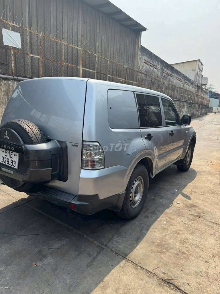 Mitsubishi bajero 2009 tải 300kg 5 người xe zin. Mua bán Ô tô tại Quận Bình Tân Tp Hồ Chí Minh được đăng bởi thành tâm  hình 2