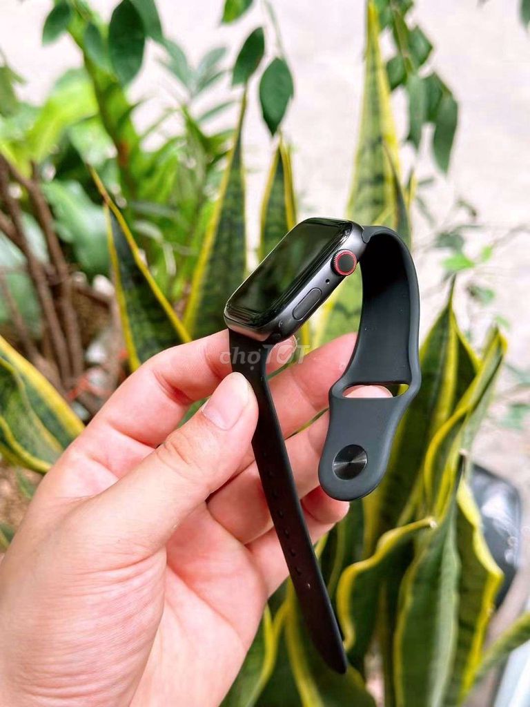 Apple Watch Series 5 Nhôm Đen 44mm eSIM. Mua bán Thiết bị đeo thông minh tại Quận Đống Đa Hà Nội được đăng bởi Duy Mạnh hình 1