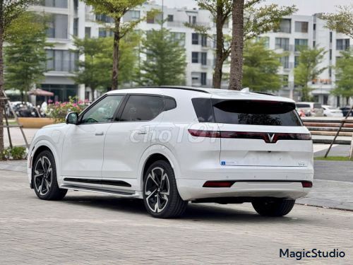 Электромобиль VinFast VF9 Plus 7S 2026