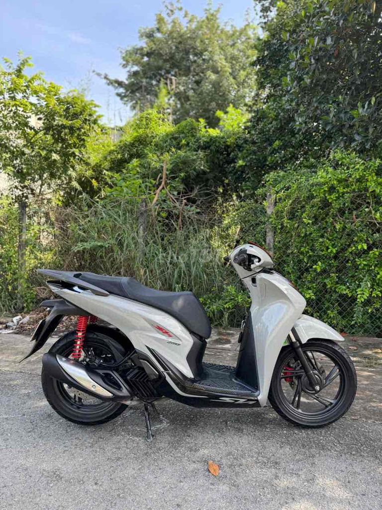 Sh 160i abs xám xi măng bstp chính chủ. Mua bán Xe máy tại Huyện Củ Chi Tp Hồ Chí Minh được đăng bởi HuỳnhLâm Bổn hình 1