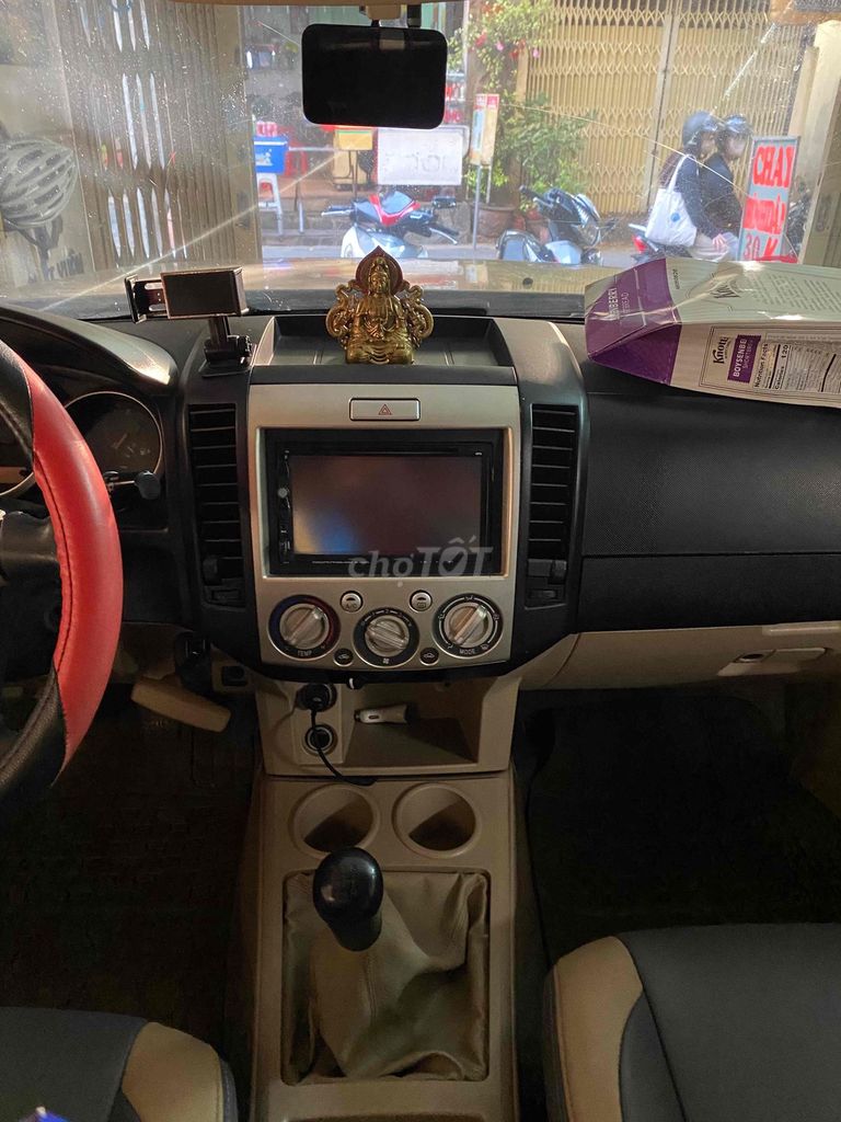Ford Everest 2012 xe nhà ít sử dụng không chạy DV. Mua bán Ô tô tại Quận 10 Tp Hồ Chí Minh được đăng bởi Lê Kim Du hình 8