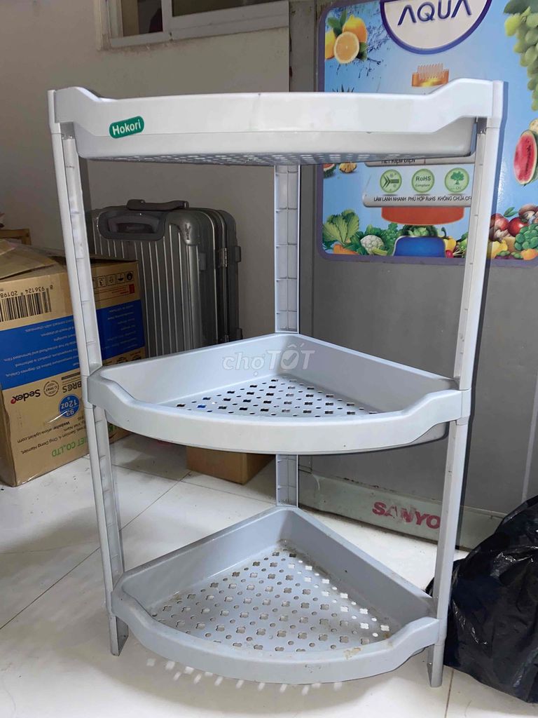 Kệ góc Hokori nhựa xám. Mua bán Thiết bị vệ sinh, nhà tắm tại Quận Tân Phú Tp Hồ Chí Minh được đăng bởi Hồ Mỹ Duyên hình 1