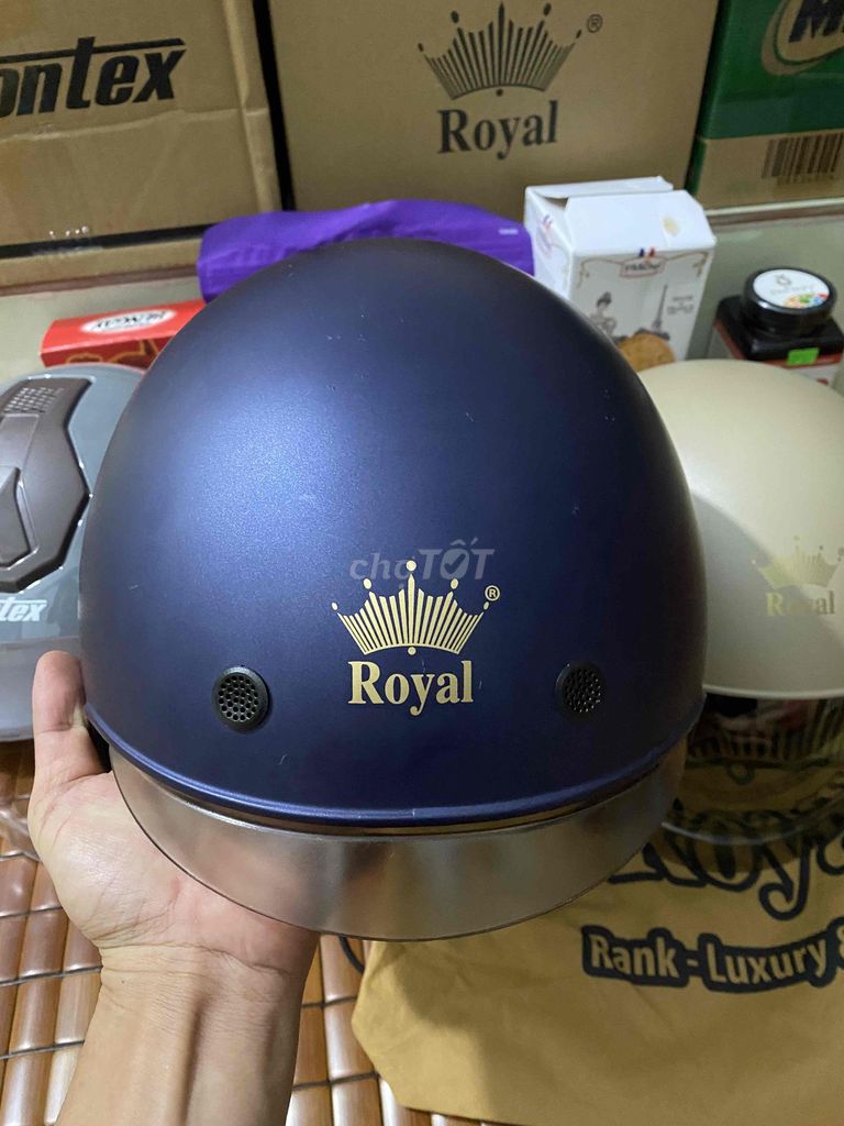 nón Bảo Hiểm Xe Máy 3/4 Royal chính hãng. Mua bán Phụ tùng xe tại Thị xã Ngã Năm Sóc Trăng được đăng bởi HaoTrinh shop hình 2