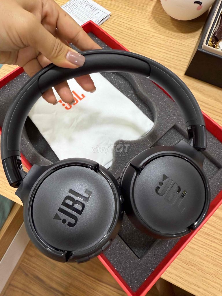 Headphone JBL 520BT bluetooth NEW 100%. Mua bán Tivi, Âm thanh tại Thành phố Thủ Đức Tp Hồ Chí Minh được đăng bởi Trịnh Thị Tuyết Trinh hình 2