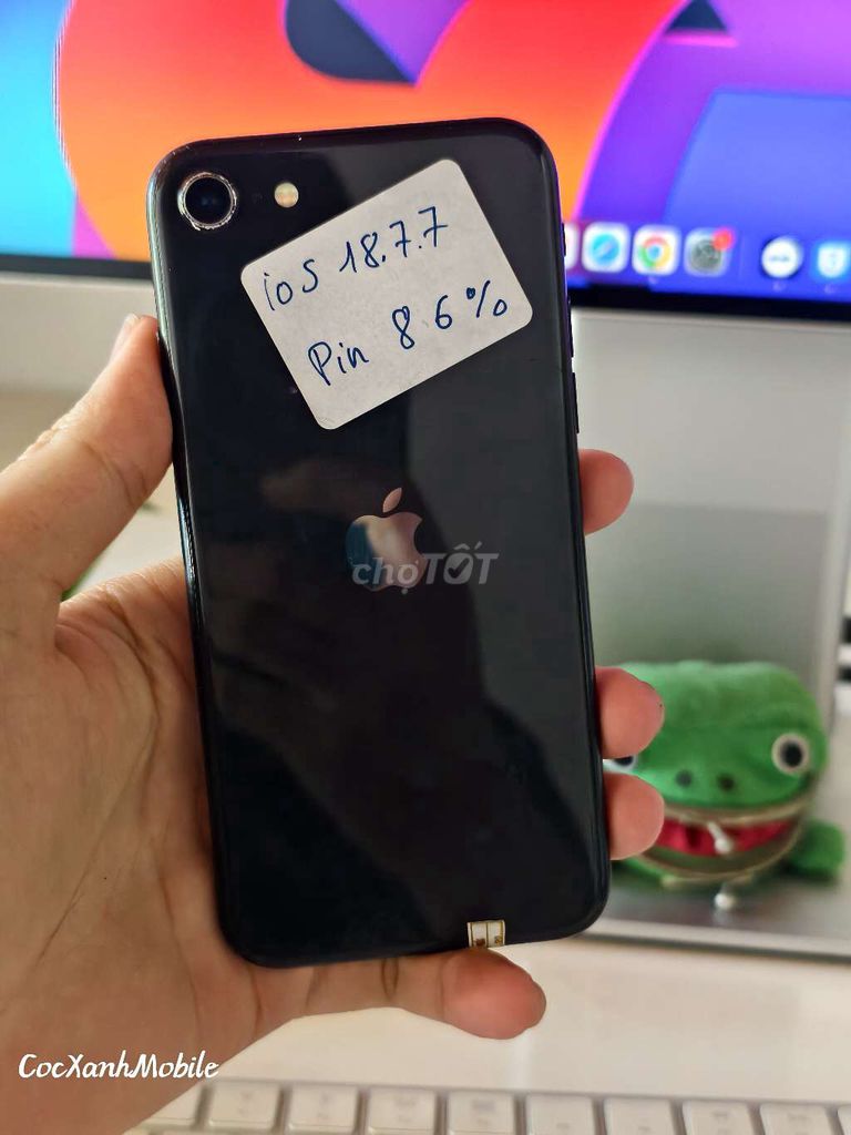 iPhone SE 2020 Quốc Tế 2 sim, zin nguyên áp. Mua bán Điện thoại tại Quận Liên Chiểu Đà Nẵng được đăng bởi Minh Hiệp CócXanhMobile hình 1