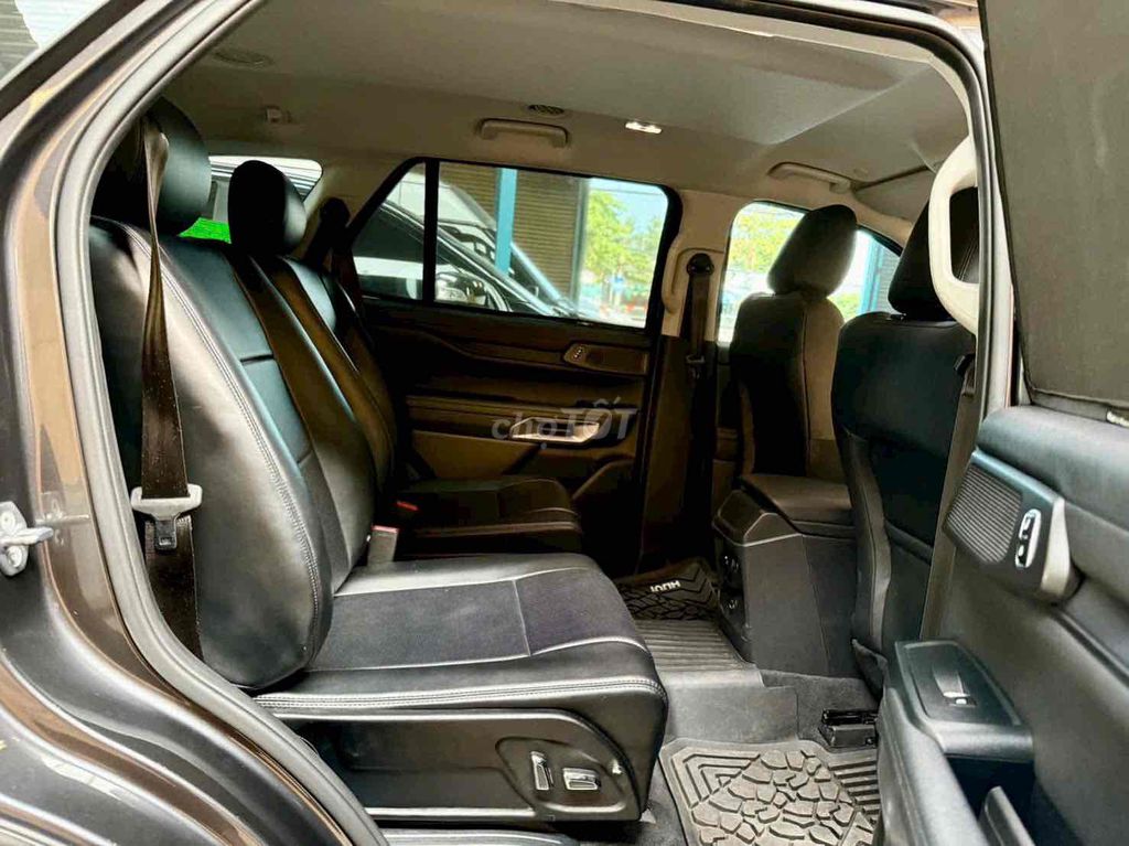 Ford Everest 2023 Sport 2.0L 4x2 AT - 26000 km. Mua bán Ô tô tại Huyện Bến Lức Long An được đăng bởi Nguyễn Huynh hình 9