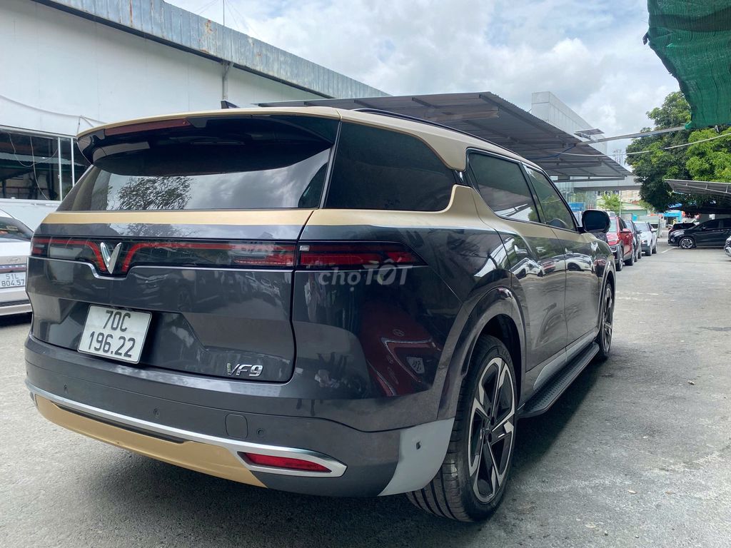 Hãng xe Vinfast VF9 cần bán nhanh.. Mua bán Ô tô tại Quận Bình Tân Tp Hồ Chí Minh được đăng bởi Nguyễn Minh Quang hình 1