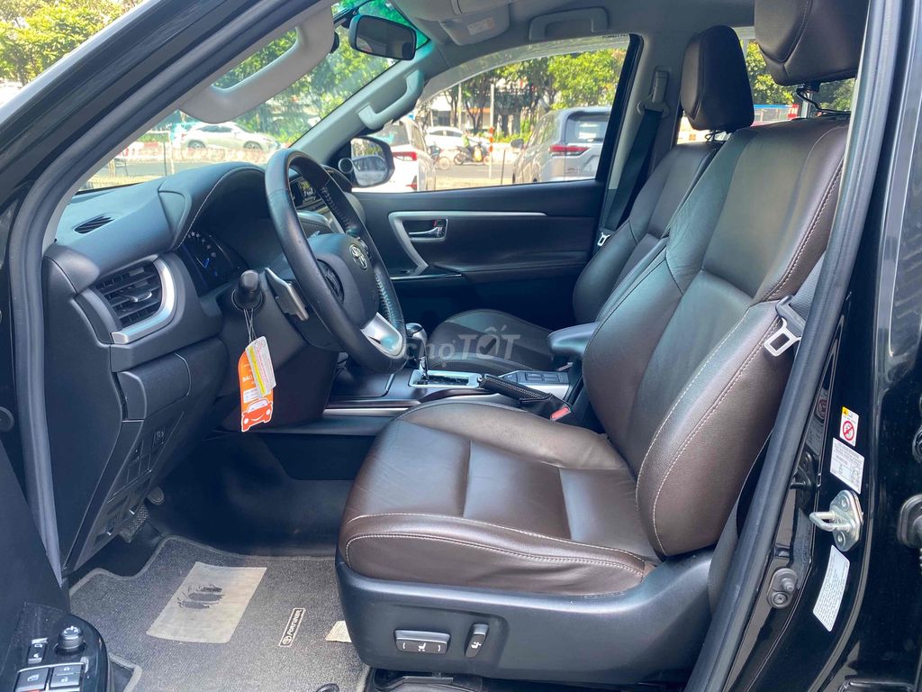 Toyota Fortuner 2018 2.7V 4x2 - 48000 km. Mua bán Ô tô tại Quận Bình Thạnh Tp Hồ Chí Minh được đăng bởi Toyota Sure hình 9