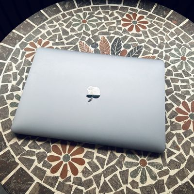 Cấn bán MacBook pro 2019 ( 13in ) touchbar