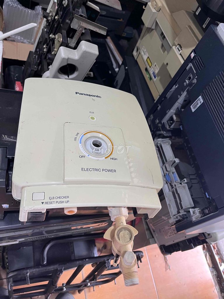 Máy nước nóng Panasonic DH-3DL1W. Mua bán Thiết bị vệ sinh, nhà tắm tại Quận Phú Nhuận Tp Hồ Chí Minh được đăng bởi  Bông Lê chuyên sỉ và lẻ âm thanh Nhật Mỹ hình 1