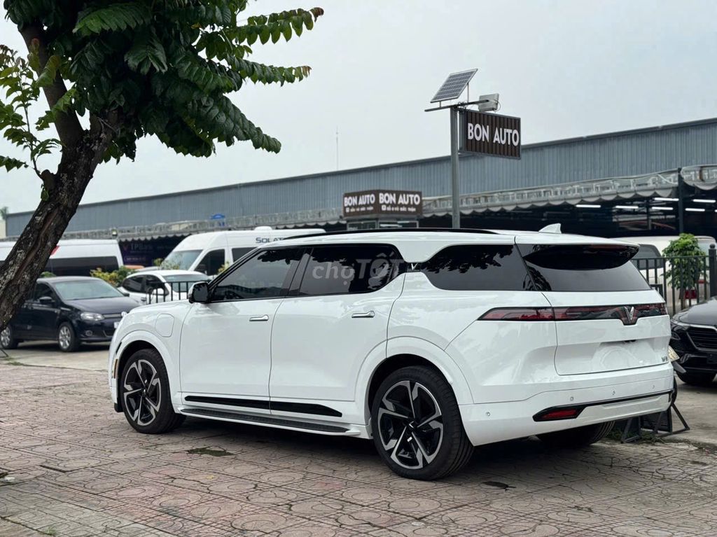 VinFast VF9 - SẠC MIỄN PHÍ + MIỄN THUẾ TRƯỚC BẠ. Mua bán Ô tô tại Quận Tân Phú Tp Hồ Chí Minh được đăng bởi Hồ Hoàng Hải hình 7