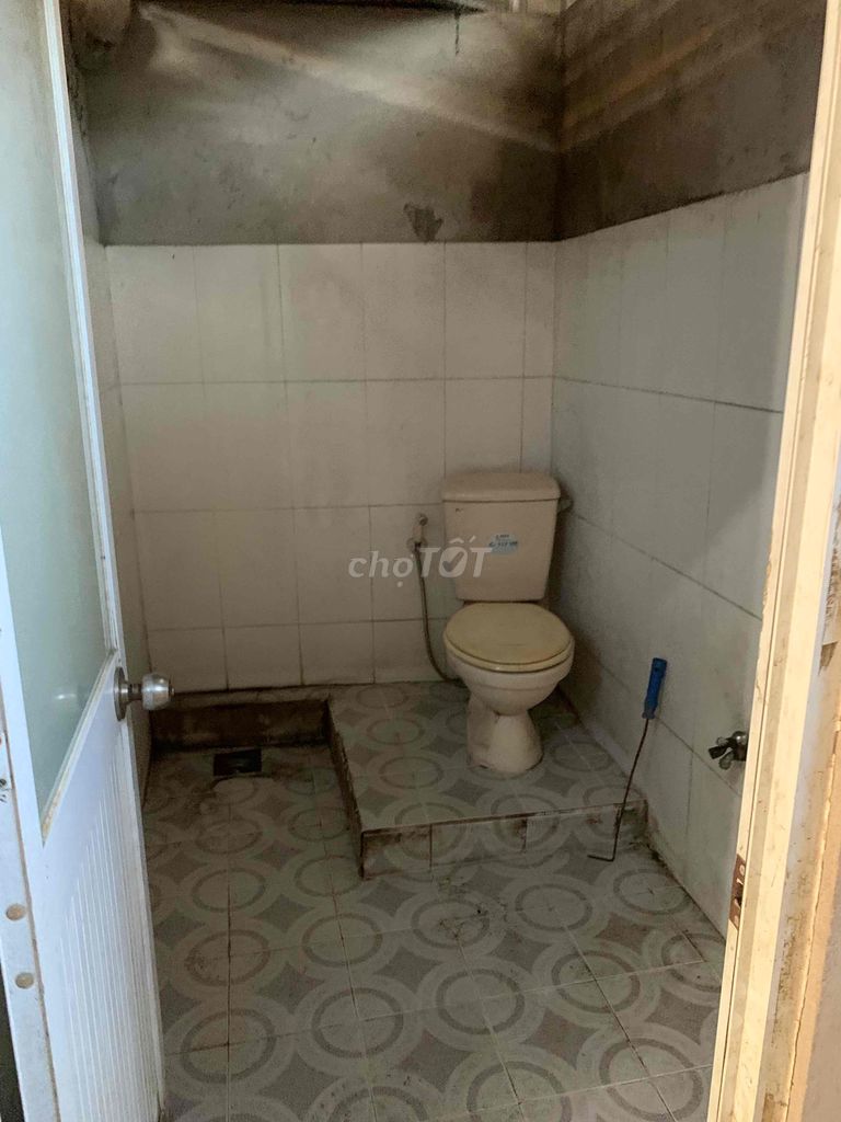 cho thuê mặt tiền phạm hùng 9x28 kho xưởng 1 phòng 2 wc