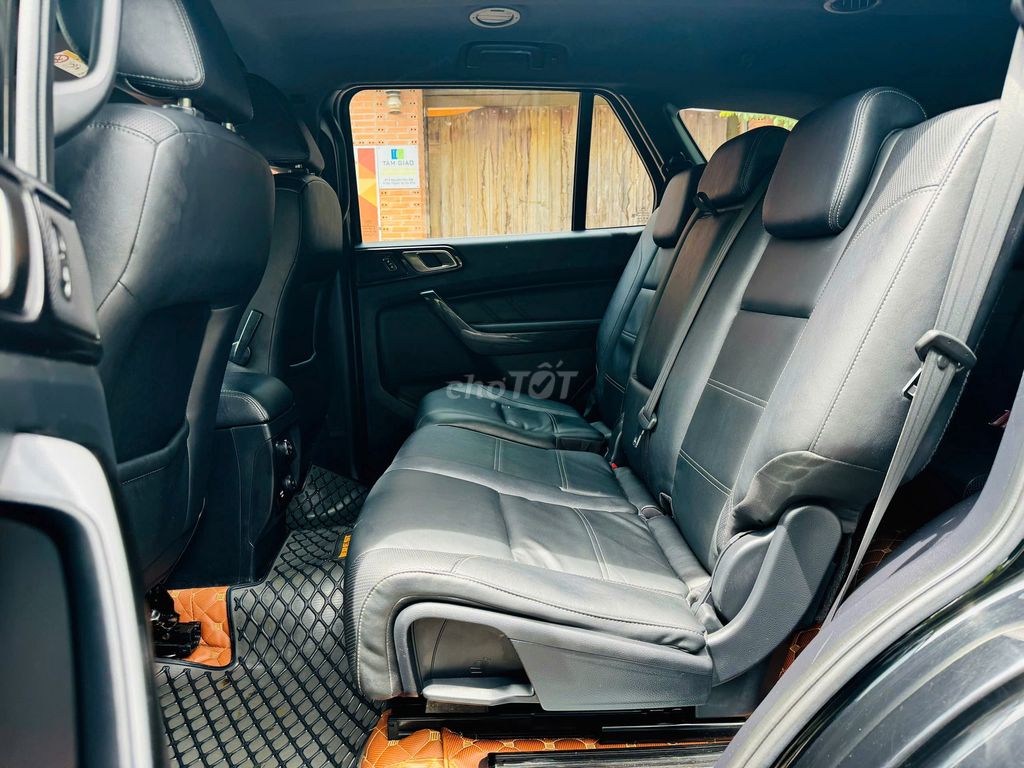 Ford Everest 2019 Titanium 2.0L 4x2 AT vay 75%. Mua bán Ô tô tại Quận Tân Phú Tp Hồ Chí Minh được đăng bởi Đức hình 6